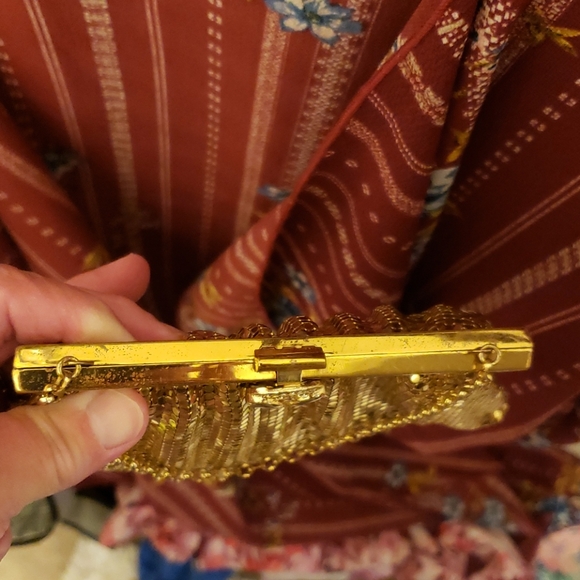 Vintage 1930's Whiting & Davis Gold Mesh Rhinestone Ruffle Evening Bag - Picture 8 of 13